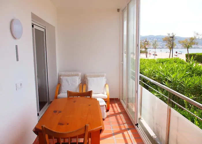 Apartment La 4b Roses
